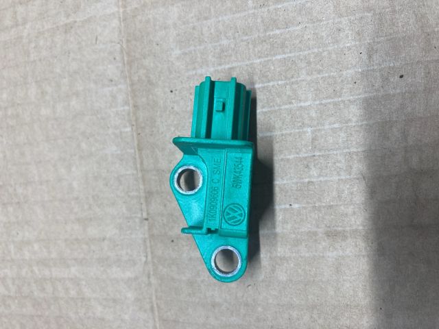 bontott AUDI A4 B8 Légzsák Indító Modul Oldallégzsák