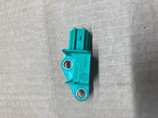 bontott AUDI A4 B8 Légzsák Indító Modul Oldallégzsák