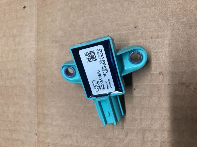 bontott AUDI A4 B8 Légzsák Indító Modul Oldallégzsák