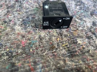 bontott AUDI A4 B8 Légzsák Kapcsoló