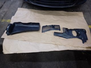 bontott AUDI A4 B8 Levélrács