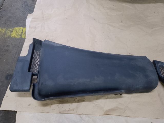 bontott AUDI A4 B8 Levélrács