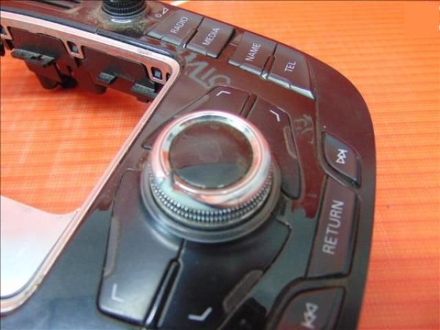 bontott AUDI A4 B8 Média Kapcsoló