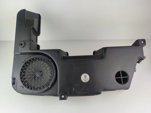 bontott AUDI A4 B8 Mélynyomó Hangszóró