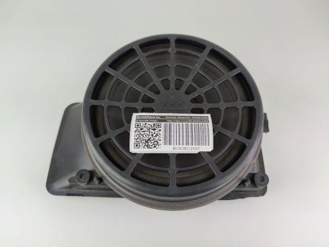 bontott AUDI A4 B8 Mélynyomó Hangszóró