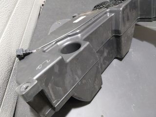 bontott AUDI A4 B8 Mélynyomó Hangszóró