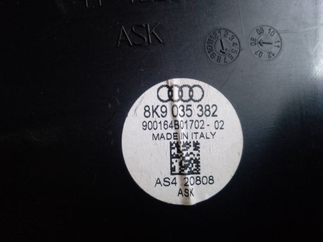 bontott AUDI A4 B8 Mélynyomó Hangszóró