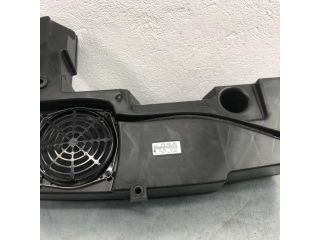 bontott AUDI A4 B8 Mélynyomó Hangszóró