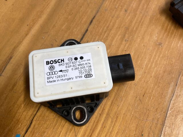 bontott AUDI A4 B8 Menetstabilizátor