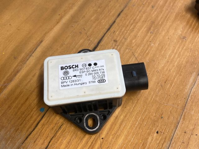 bontott AUDI A4 B8 Menetstabilizátor