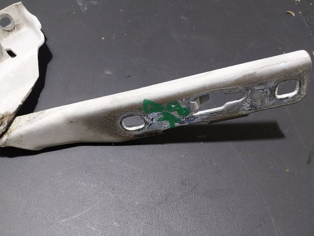 bontott AUDI A4 B8 Motorháztető Bal Zsanér