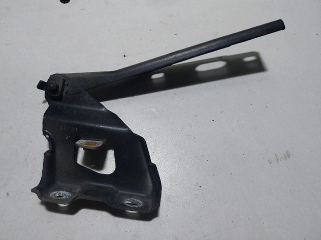 bontott AUDI A4 B8 Motorháztető Jobb Zsanér