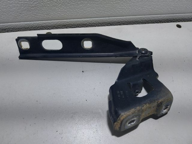 bontott AUDI A4 B8 Motorháztető Jobb Zsanér