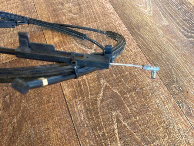 bontott AUDI A4 B8 Motorháztető Nyitó Bowden