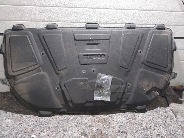 bontott AUDI A4 B8 Motorháztető Szigetelés