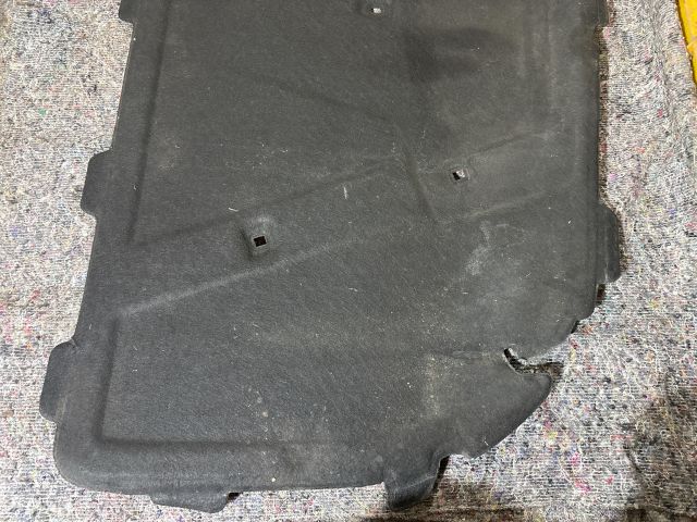 bontott AUDI A4 B8 Motorháztető Szigetelés