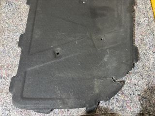 bontott AUDI A4 B8 Motorháztető Szigetelés