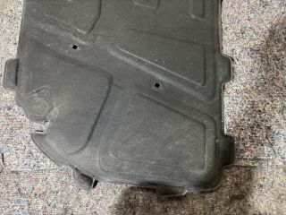 bontott AUDI A4 B8 Motorháztető Szigetelés