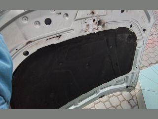 bontott AUDI A4 B8 Motorháztető Szigetelés