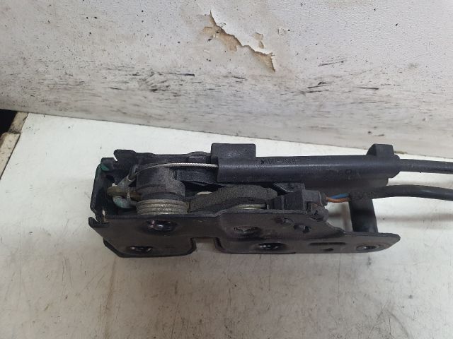 bontott AUDI A4 B8 Motorháztető Zárszerkezet