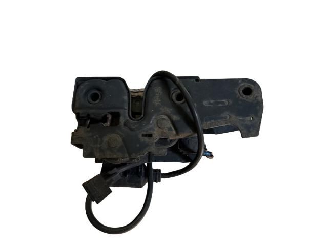 bontott AUDI A4 B8 Motorháztető Zárszerkezet