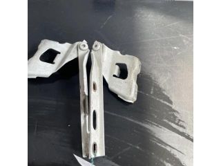 bontott AUDI A4 B8 Motorháztető Zsanér Pár