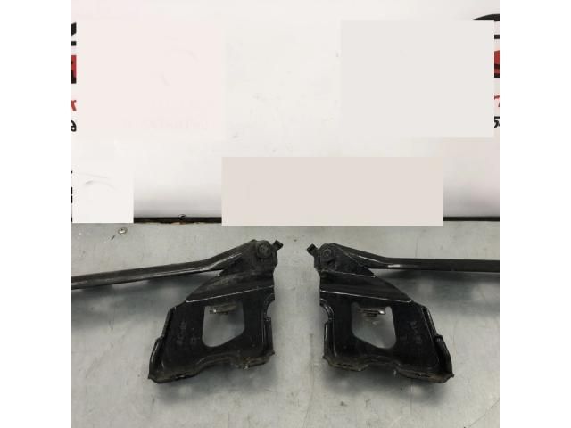 bontott AUDI A4 B8 Motorháztető Zsanér Pár