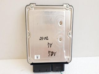 bontott AUDI A4 B8 Motorvezérlő