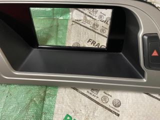 bontott AUDI A4 B8 Multifunkciós Kijelző Keret