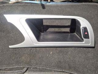 bontott AUDI A4 B8 Multifunkciós Kijelző Keret