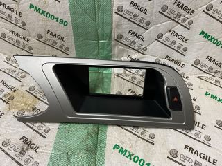 bontott AUDI A4 B8 Multifunkciós Kijelző Keret