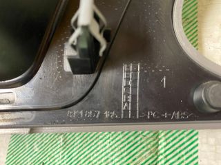 bontott AUDI A4 B8 Multifunkciós Kijelző Keret