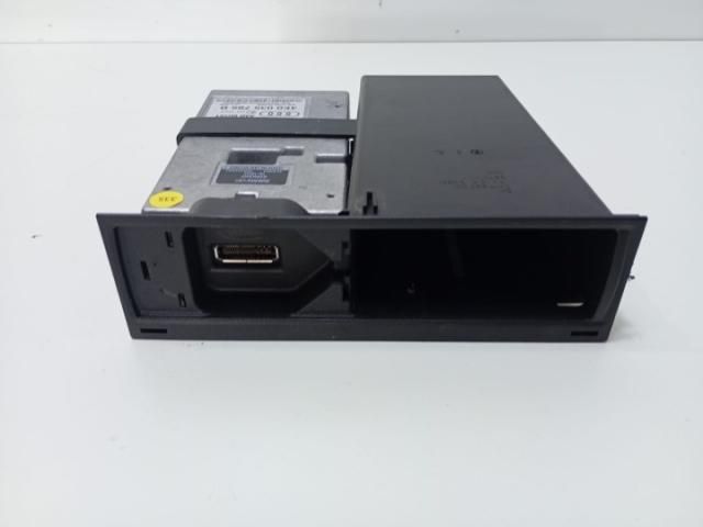 bontott AUDI A4 B8 Multimédia Vezérlő