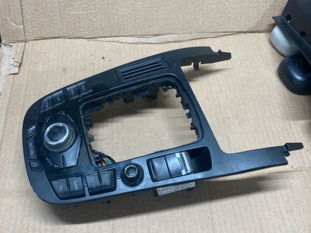 bontott AUDI A4 B8 Multimédia Vezérlő