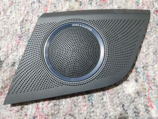 bontott AUDI A4 B8 Műszerfal Bal Hangszóró Burkolat