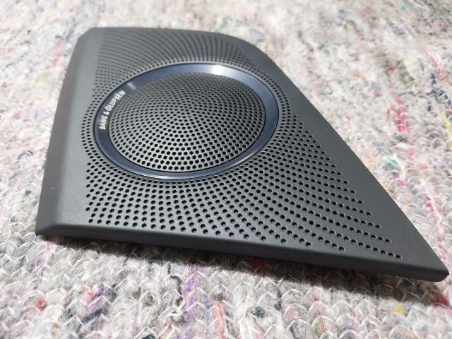 bontott AUDI A4 B8 Műszerfal Bal Hangszóró Burkolat