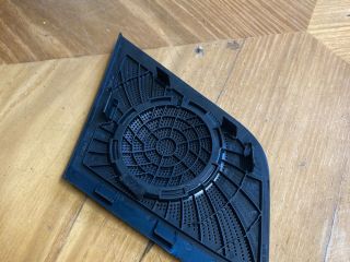 bontott AUDI A4 B8 Műszerfal Bal Hangszóró Burkolat