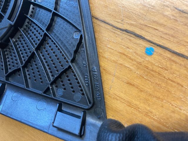 bontott AUDI A4 B8 Műszerfal Bal Hangszóró Burkolat