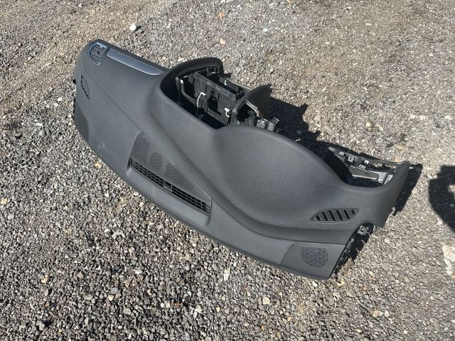 bontott AUDI A4 B8 Műszerfal Héj