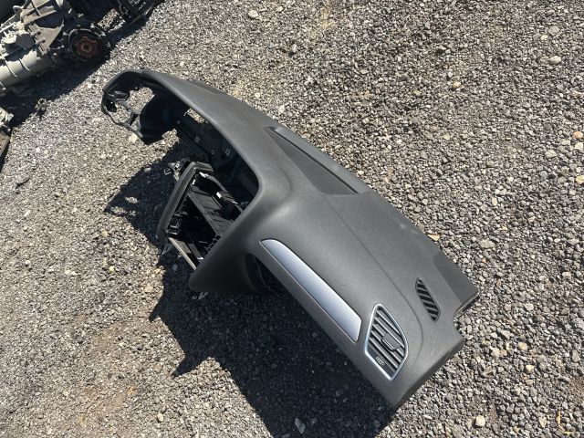 bontott AUDI A4 B8 Műszerfal Héj