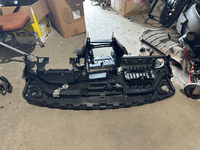 bontott AUDI A4 B8 Műszerfal Héj