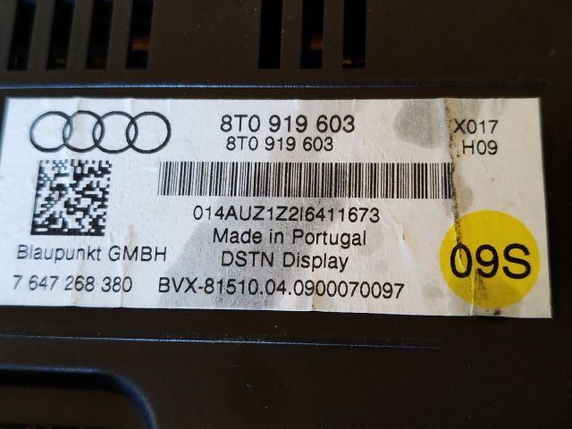 bontott AUDI A4 B8 Navigációs Fejegység