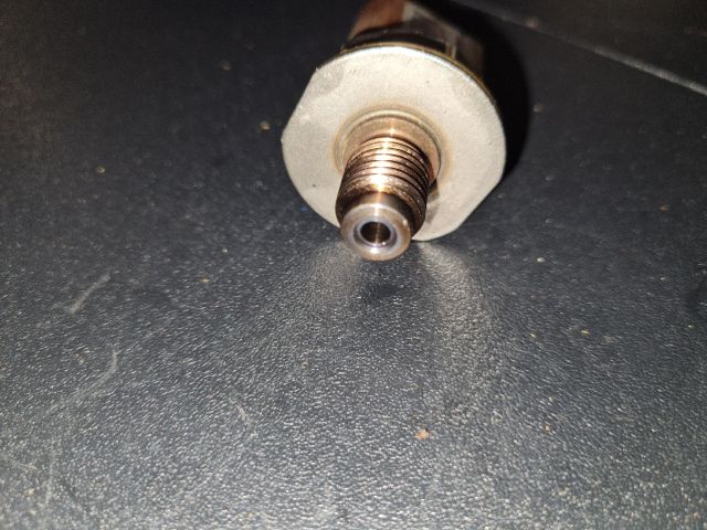 bontott AUDI A4 B8 Nyomásszabályzó Szelep