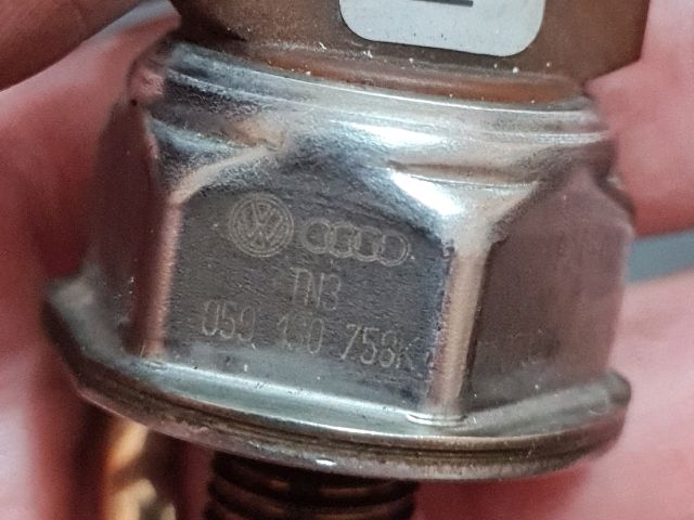 bontott AUDI A4 B8 Nyomásszabályzó Szelep