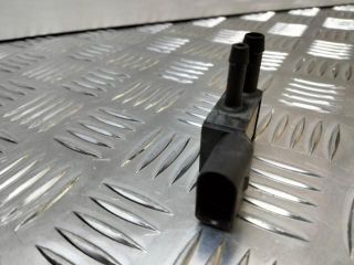 bontott AUDI A4 B8 Nyomástartó Szelep