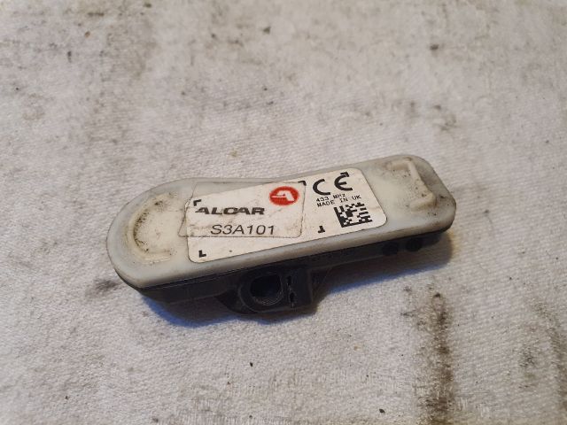 bontott AUDI A4 B8 Okos Kerékszelep