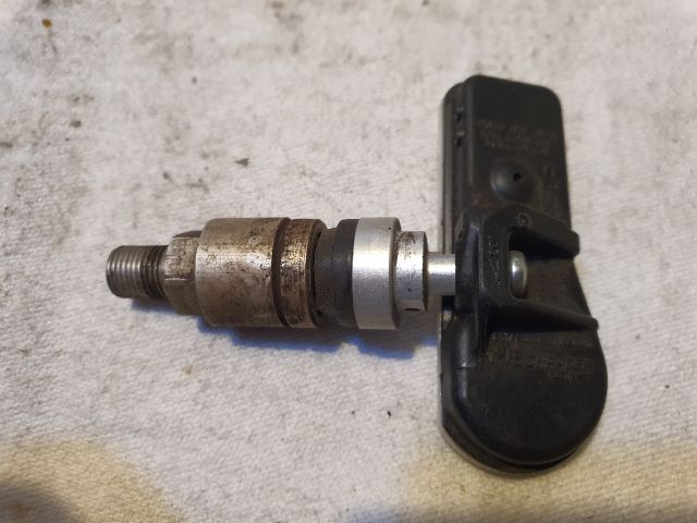 bontott AUDI A4 B8 Okos Kerékszelep