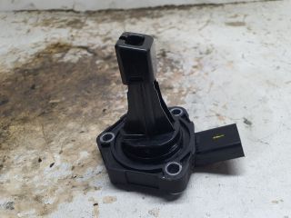 bontott AUDI A4 B8 Olajszint Jeladó