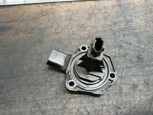 bontott AUDI A4 B8 Olajszint Jeladó