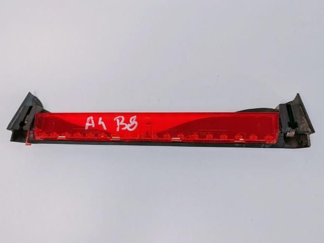 bontott AUDI A4 B8 Pótféklámpa